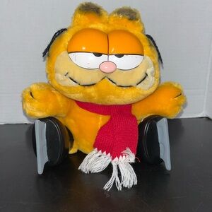 Vintage Dankin Garfield Christmas Holiday Plush